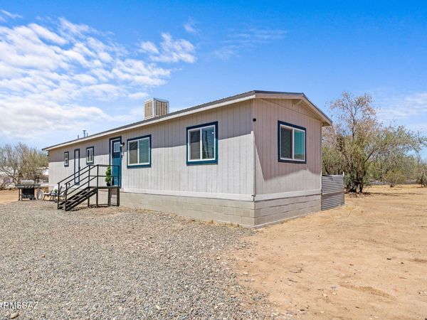 13140 W EL LOBO Road, Tucson, AZ 85743