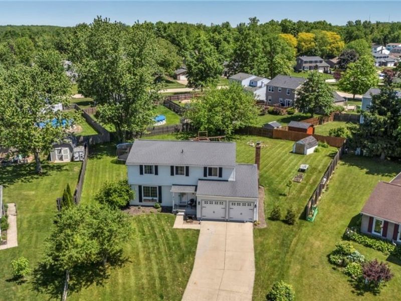 817 Glencairn Lane, Brunswick, OH 44212 Photo 5