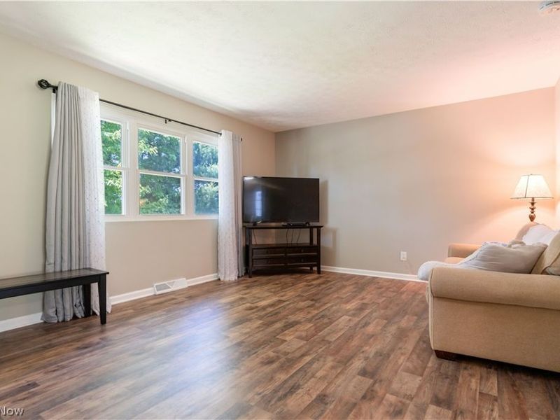 5732 Benjamin Street SW, Canton, OH 44706 Photo 5