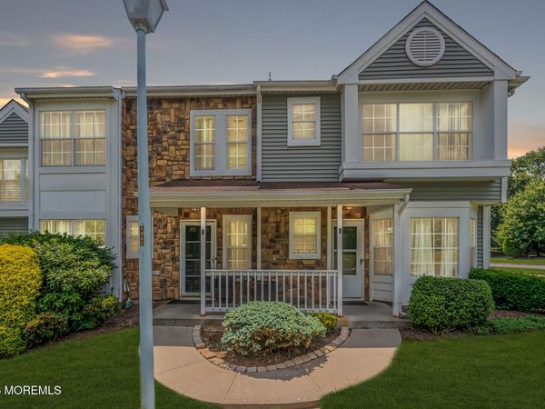2 Stirrup Court, Tinton Falls, NJ 07753