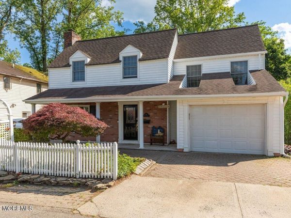48 Ravine Drive, Matawan, NJ 07747