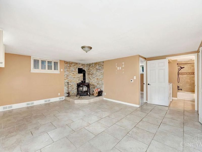6242 Timothy Lane, Oxford, OH 45056 Photo 18