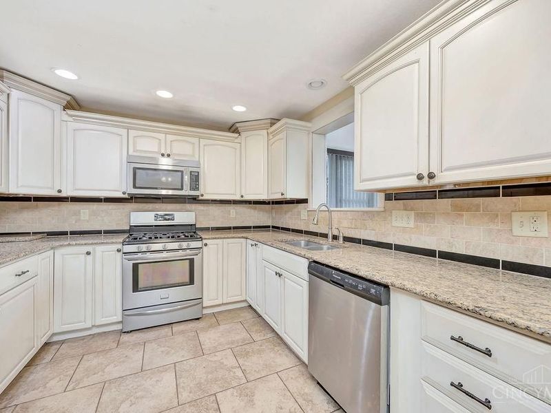 6242 Timothy Lane, Oxford, OH 45056 Photo 8