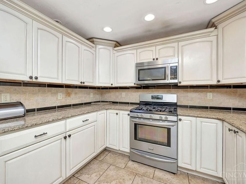 6242 Timothy Lane, Oxford, OH 45056 Photo 9