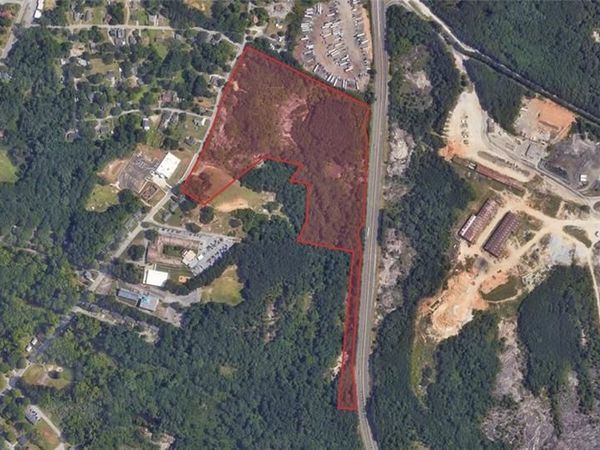2400 Bruce Street , Lithonia, GA 30058
