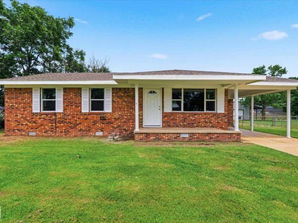 605 NE Kelly Drive NE, Walnut Ridge, AR 72476
