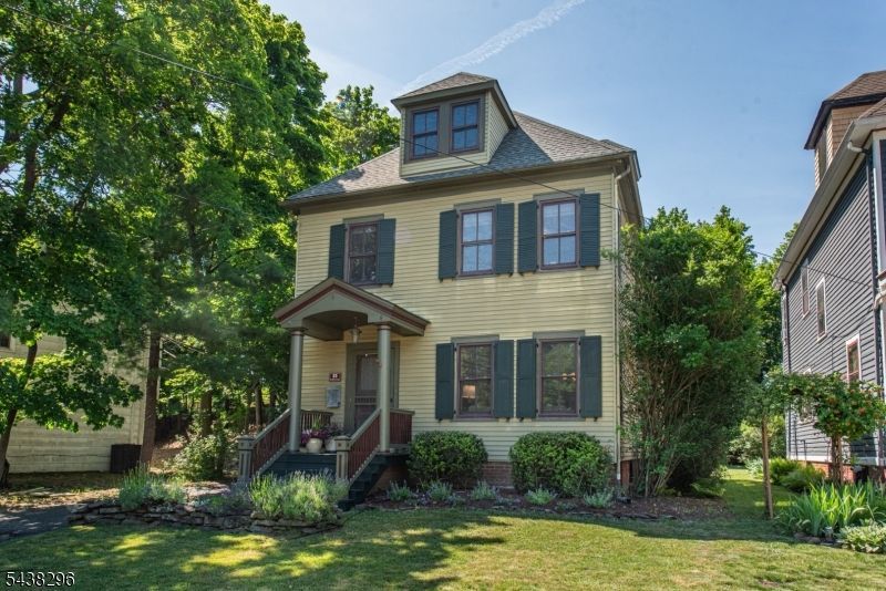 35 Brookside Ave, Caldwell, NJ 07006 Main Photo