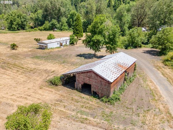596 RALEIGH DR, Winston, OR 97496