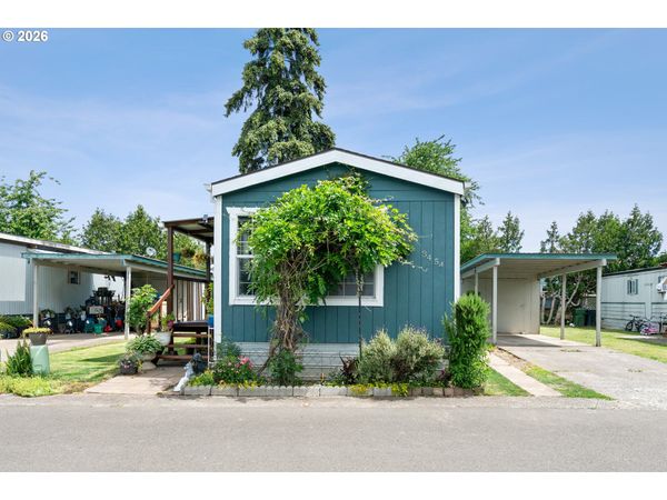 3454 Rudometkin DR, Unit 15, Hubbard, OR 97032