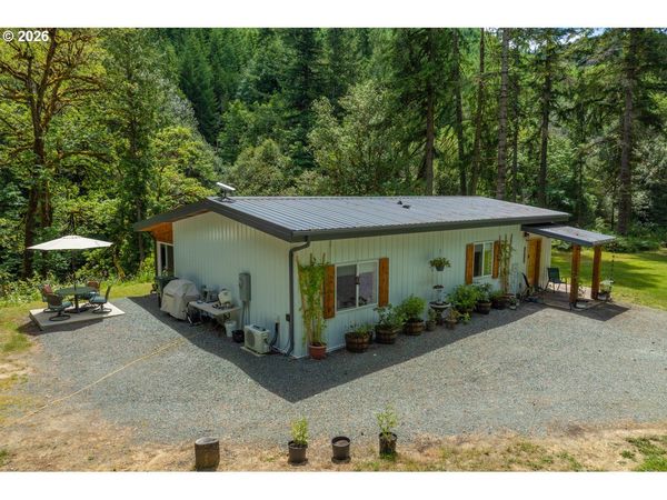 20736 HIGHWAY 42, Myrtle Point, OR 97458