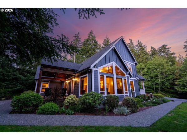 68260 RIDGE RD, North Bend, OR 97459