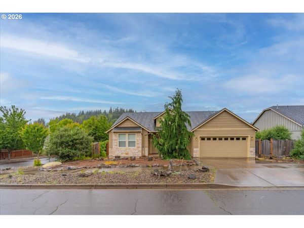 911 IKE MOONEY RD, Silverton, OR 97381