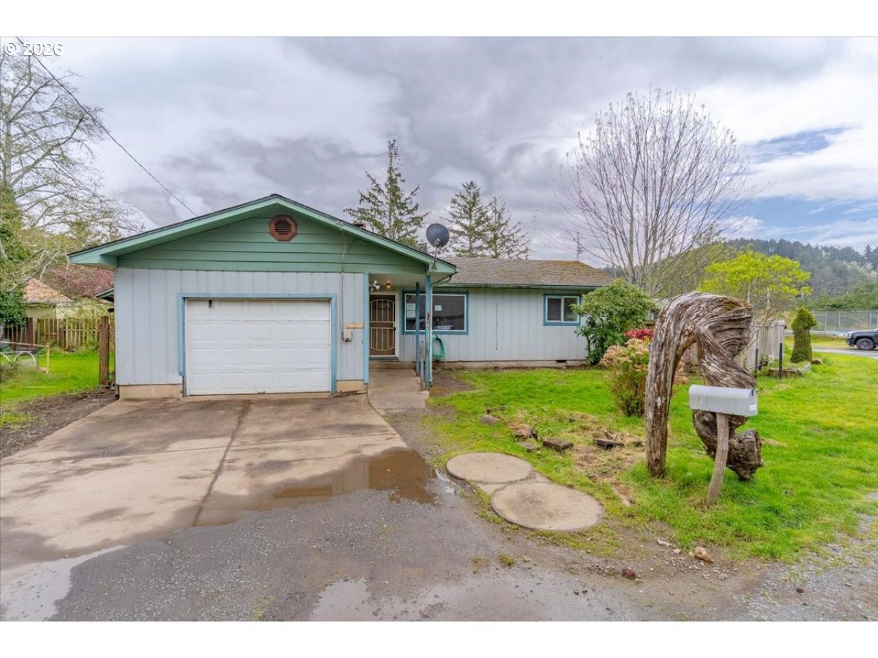 4634 SE Lee Ave, Lincoln City, OR 97367 Main Photo