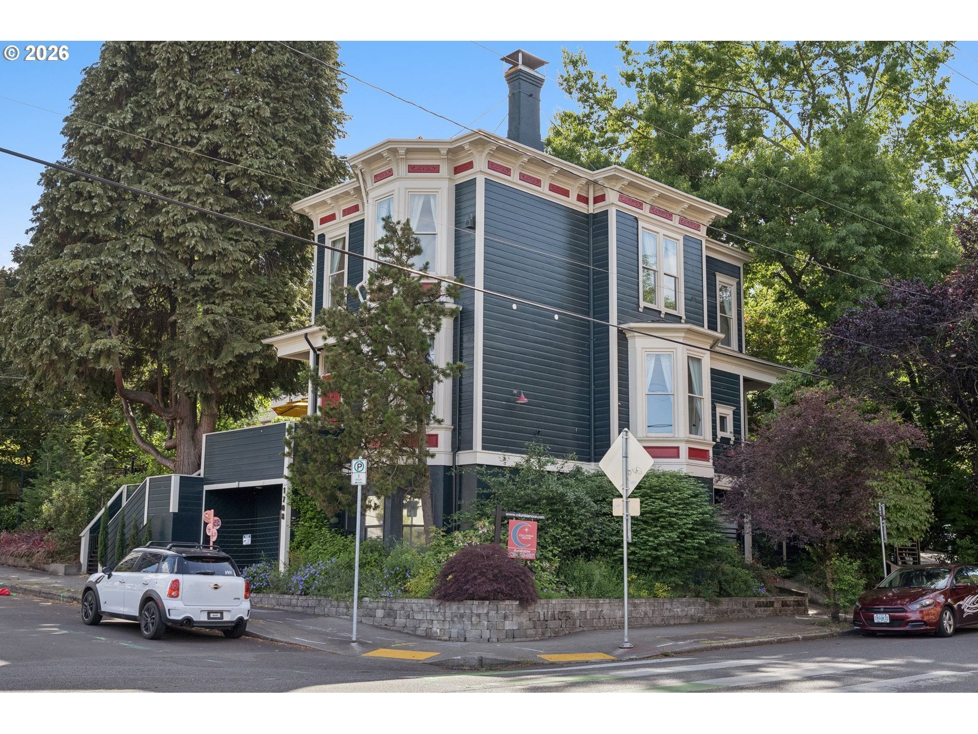 1708 SW Columbia St, Portland, OR 97201 Main Photo