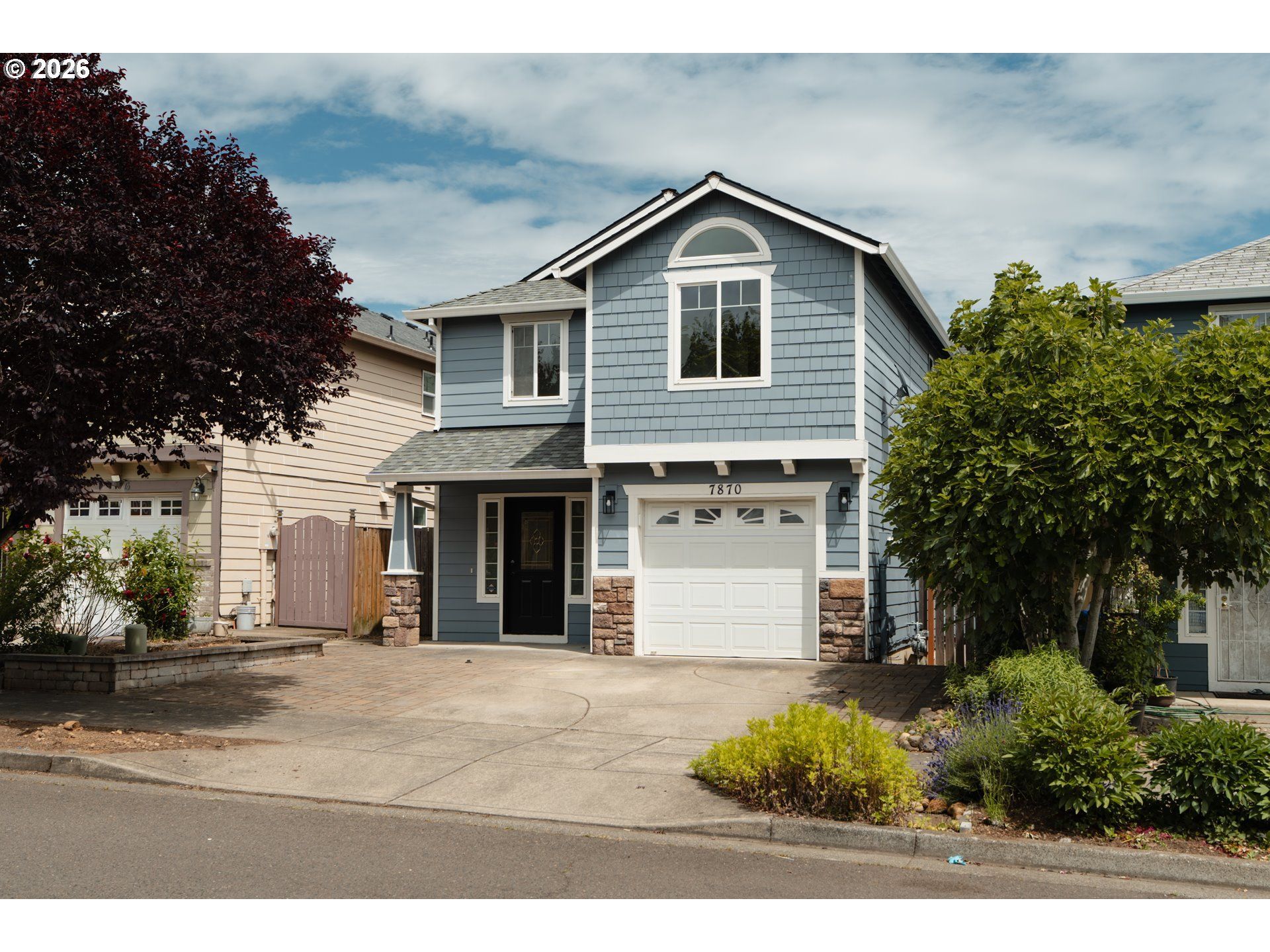 7870 SE Springwater Dr, Portland, OR 97206 Main Photo
