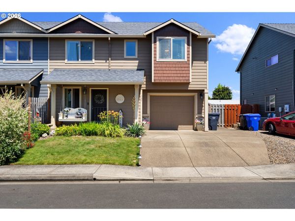 735 GARDEN CT, Molalla, OR 97038