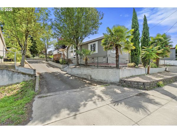 3228 NE LOMBARD ST, Portland, OR 97211