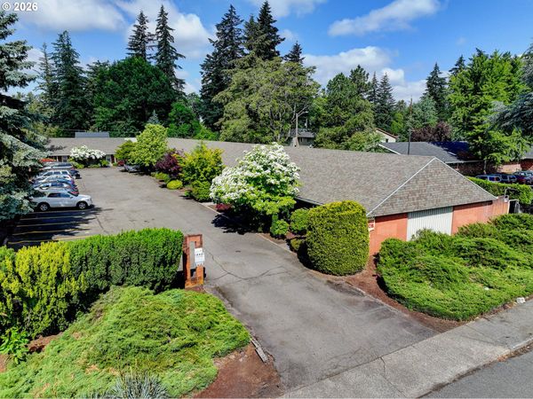 611 SE 139TH AVE, Portland, OR 97233