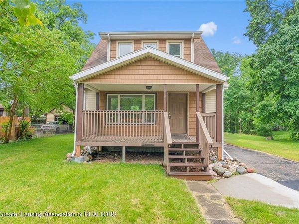 1115 Regent Street, Lansing, MI 48912