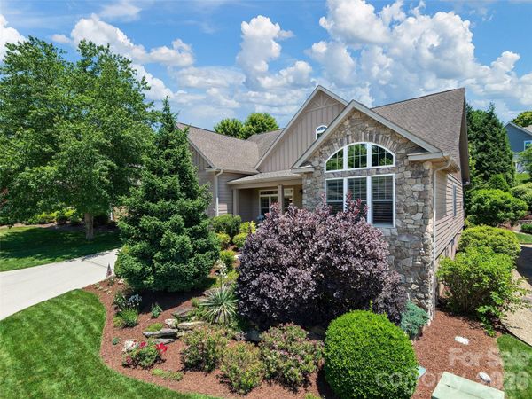 63 Whistlewood Lane , Hendersonville, NC 28739