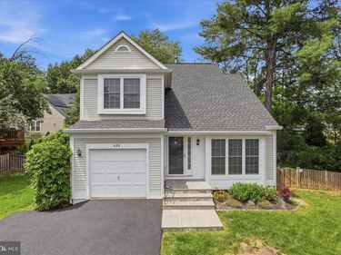 423 FOXRIDGE DRIVE SW, LEESBURG, VA 20175