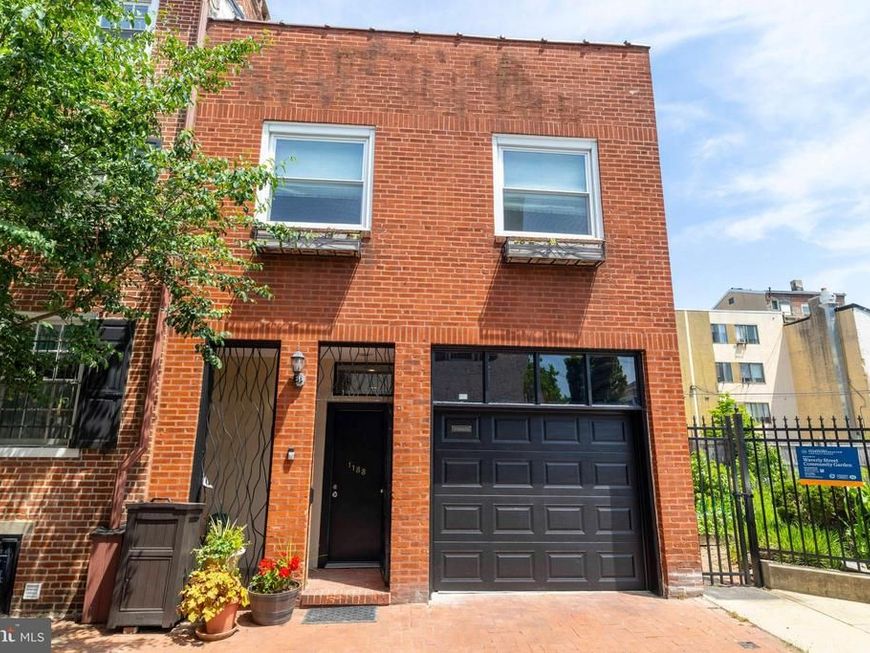 1133 Waverly Street, Philadelphia, PA 19147 Main Photo