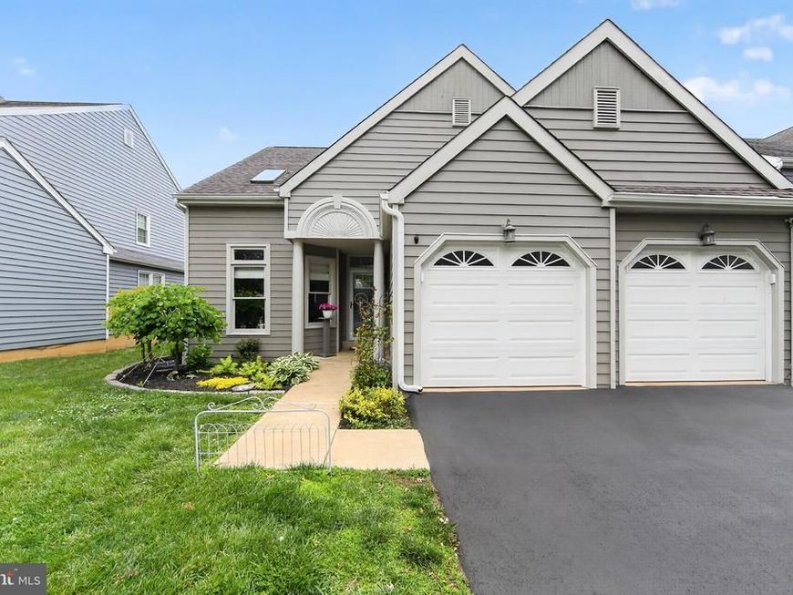15 Killdeer Lane, Downingtown, PA 19335 Main Photo