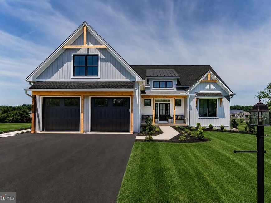 1006 Stonehill Ln, Carlisle, PA 17015 Main Photo