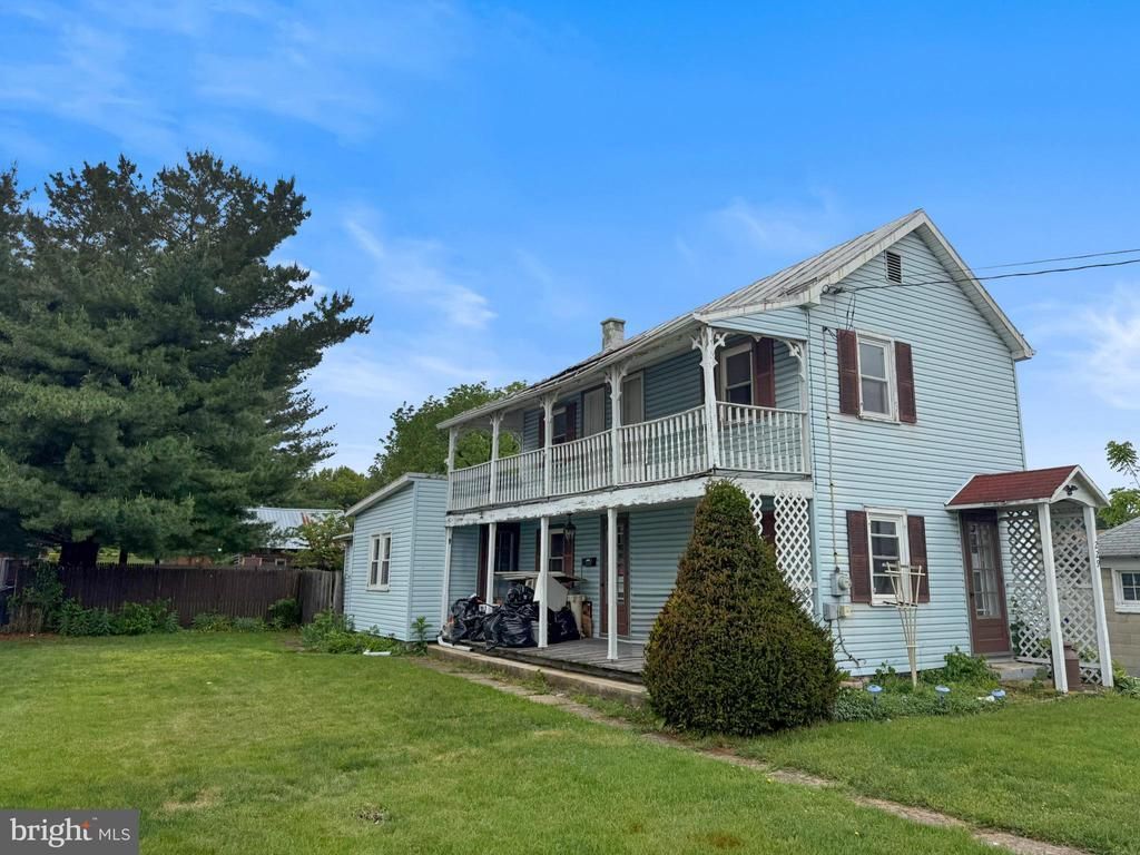 229 Chestnut Street, Mount Holly Springs, PA 17065 Main Photo