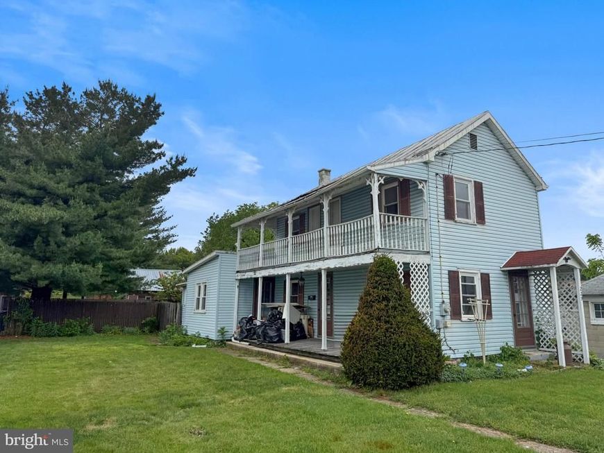 229 Chestnut Street, Mount Holly Springs, PA 17065 Main Photo