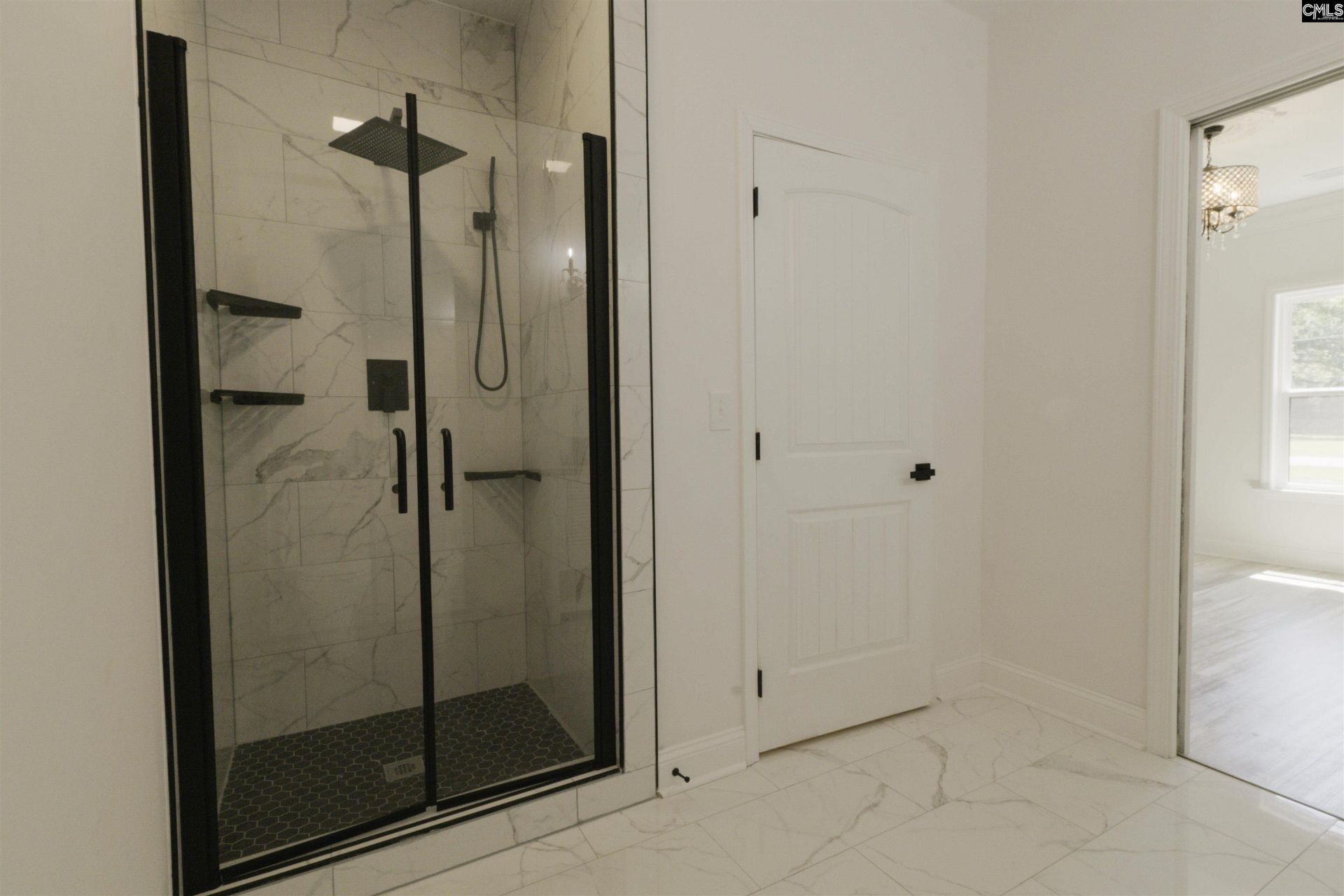 1515 Paul Street E Photo 18