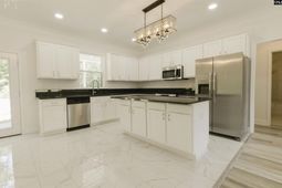 1515 Paul Street E photo 4