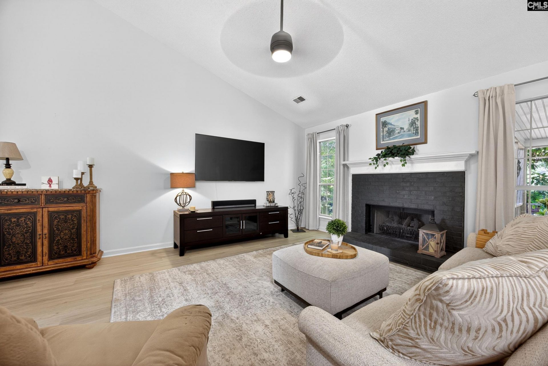 316 Hunters Ridge Drive  Photo 8