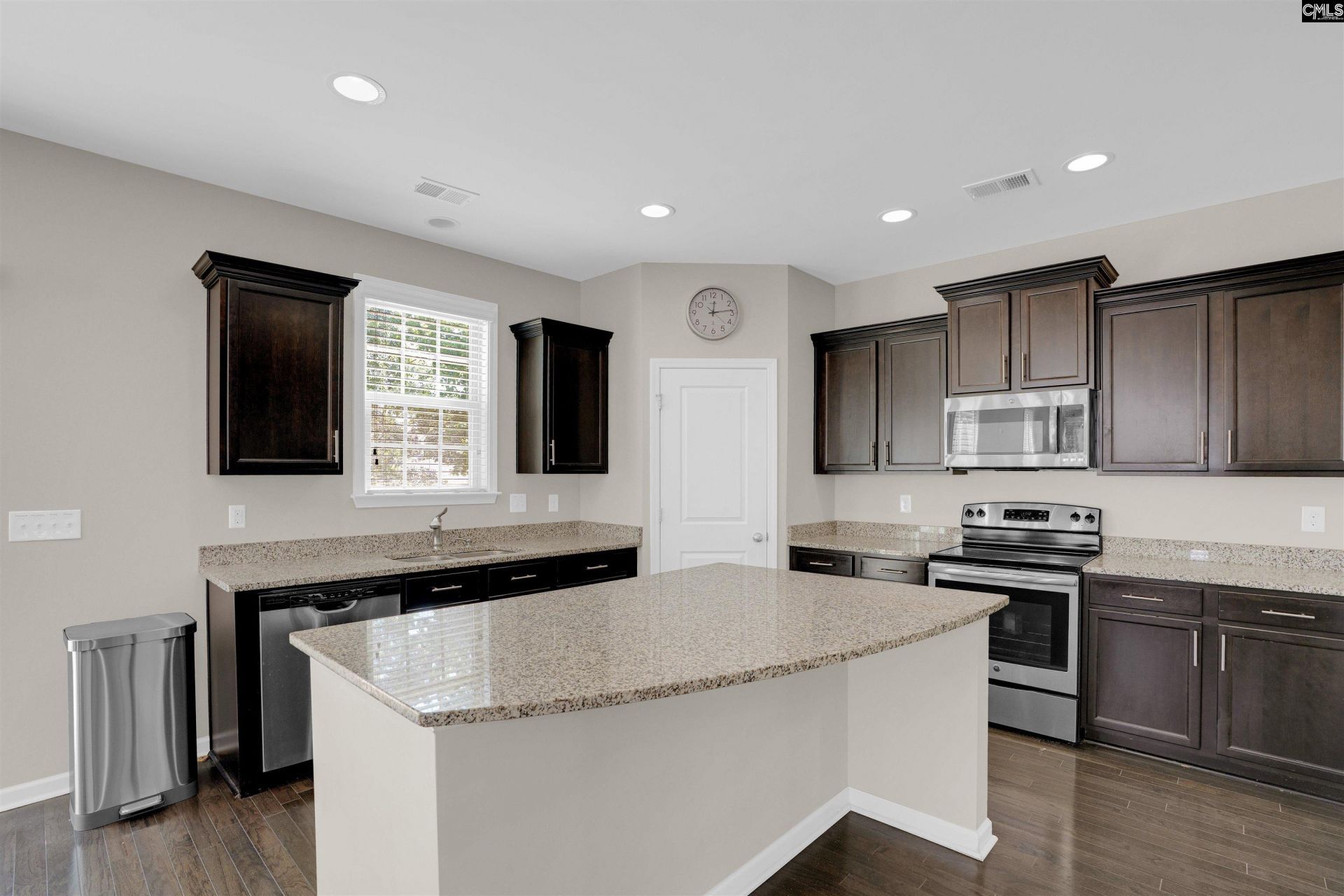 139 Bonhill Dr Photo 10