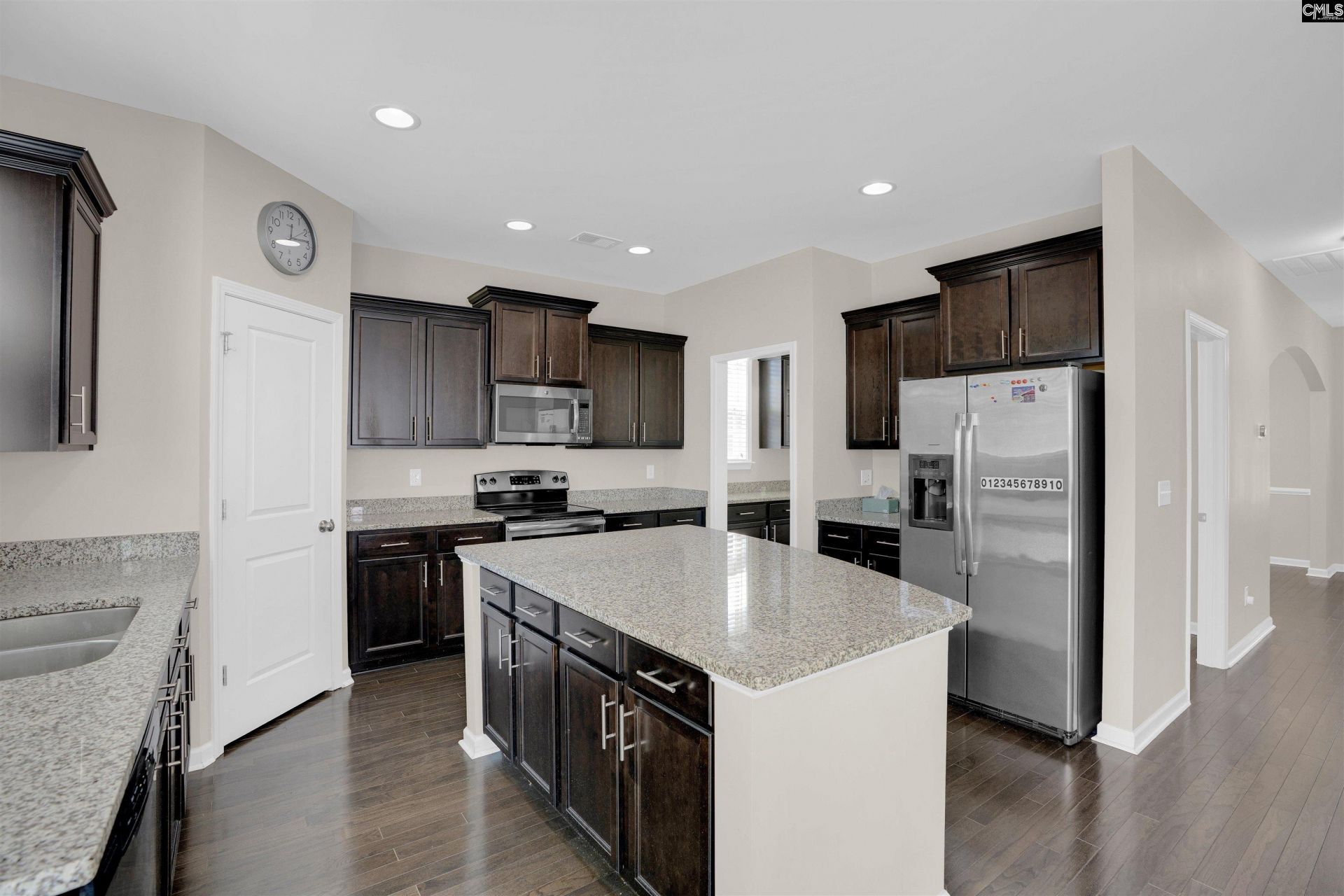 139 Bonhill Dr Photo 9