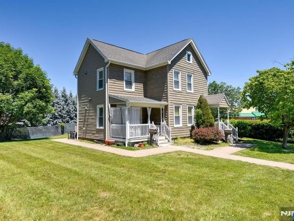 138 Hamburg Turnpike, BLOOMINGDALE, NJ 07403