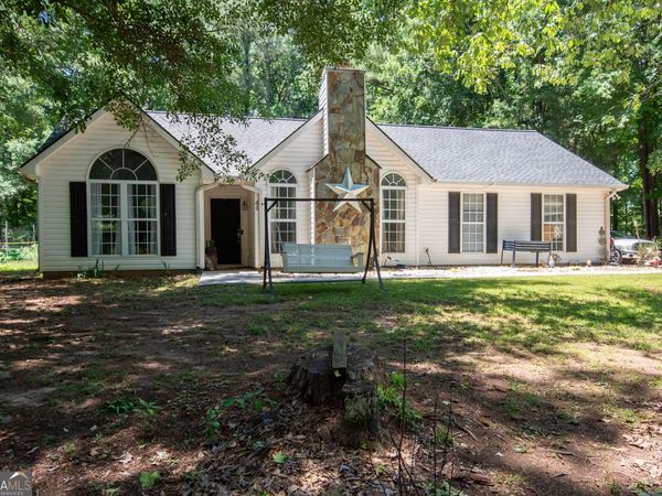 40 Four Oaks Drive, Newnan, GA 30263