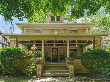 160 Oakdale Avenue, Akron, OH 44302