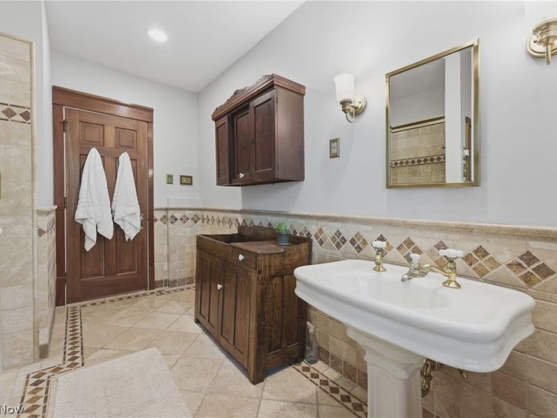 160 Oakdale Avenue, Akron, OH 44302 Photo 26
