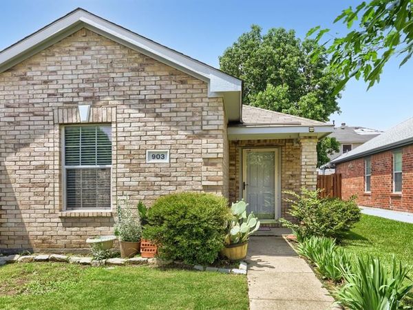 903 Hems Lane , Arlington, TX 76001