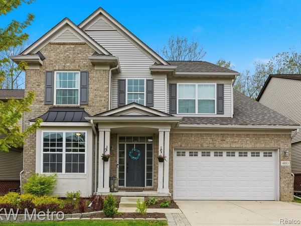 4953 W Stonegate Circle , Orion Twp, MI 48359