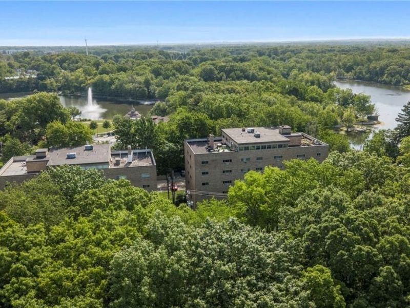 101 S Rocky River Drive , Unit 405, Berea, OH 44017 Photo 19