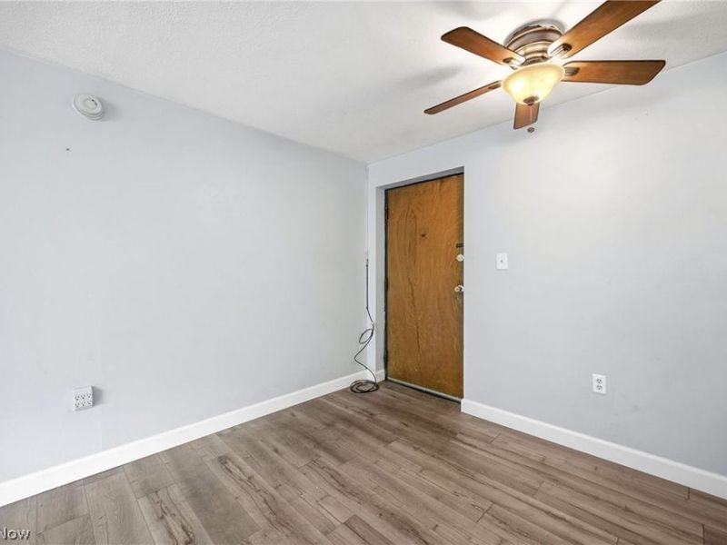 101 S Rocky River Drive , Unit 405, Berea, OH 44017 Photo 8