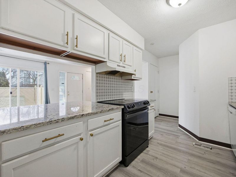 5258 Captains Court , Columbus, OH 43220 Photo 15