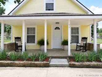 611 E 4th Street Claremore, OK 74017