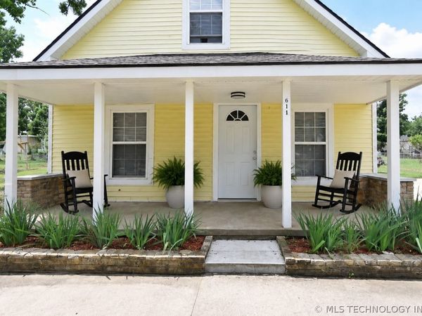 611 E 4th Street, Claremore, OK 74017