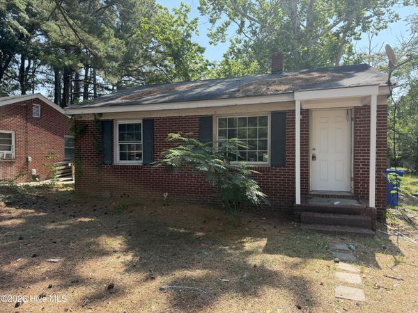 305 Dewey Street SW, Wilson, NC 27893