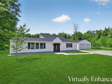 2433 County Route 6, Fulton, NY 13069