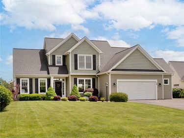 28 Copper Beech , Fairport, NY 14450