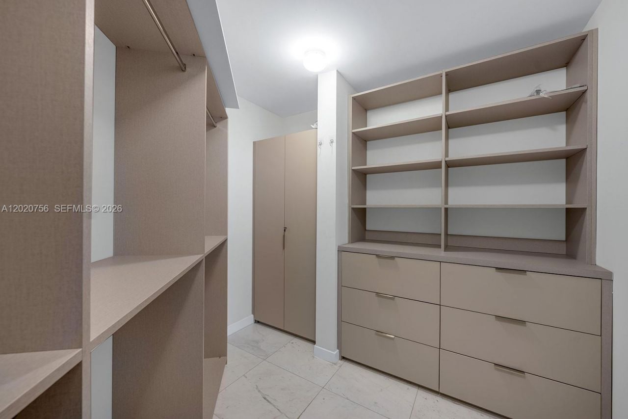 480 NE 31st St , Unit 1701, Miami, FL 33137 Photo